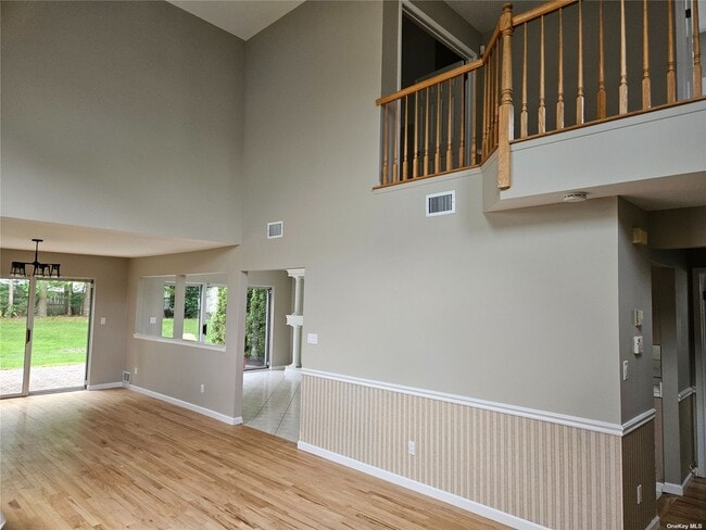 Building Photo - 56 Colony Dr