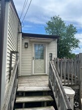 Building Photo - 182 Alkier St