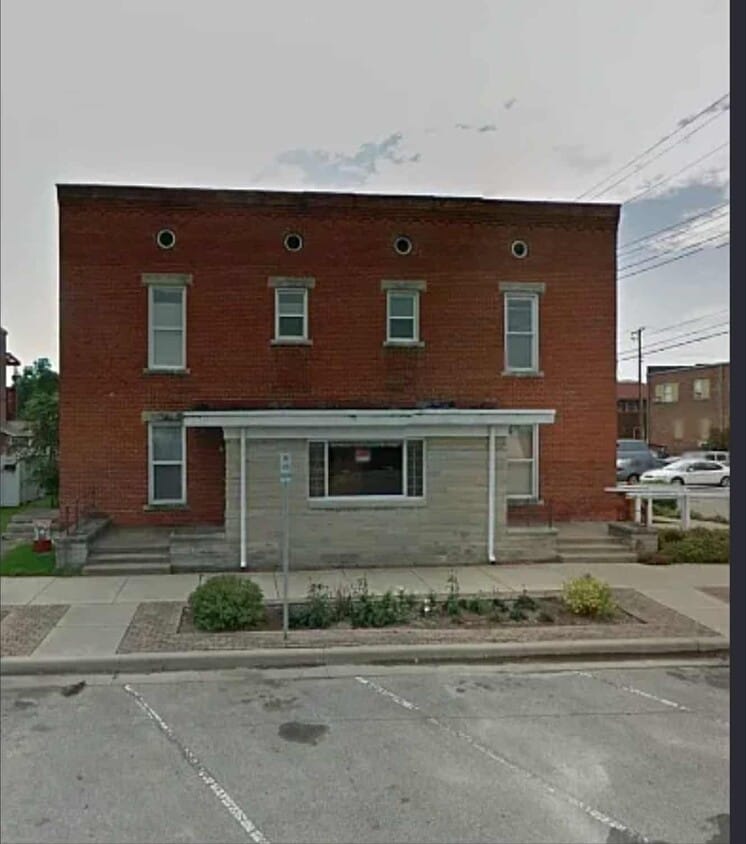 Primary Photo - 171 E Washington St