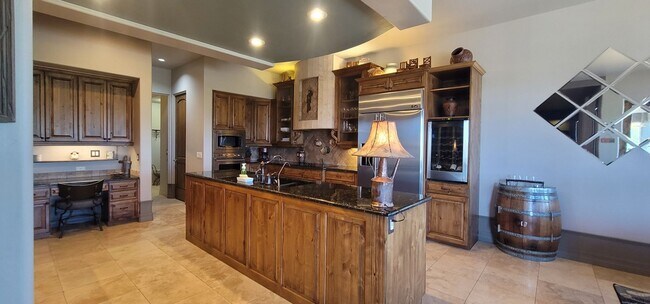 Foto del edificio - 16055 N Overlook Ct