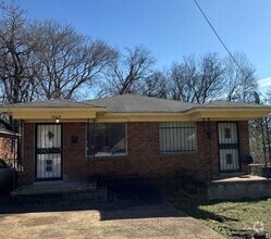 Building Photo - 1608 Oakwood St