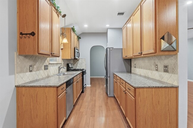 Building Photo - 17423 Morning Star Ave