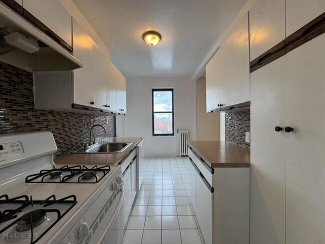 Building Photo - 1 bedroom in FLUSHING NY 11358