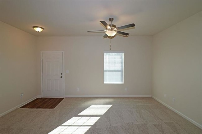 Foto del edificio - 4003 Avalon Rd SW