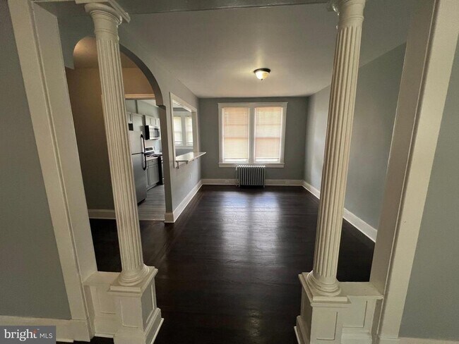 Foto del edificio - 2026 N Wolfe St