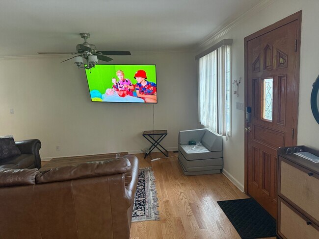 Foto del edificio - 284 Semton Blvd