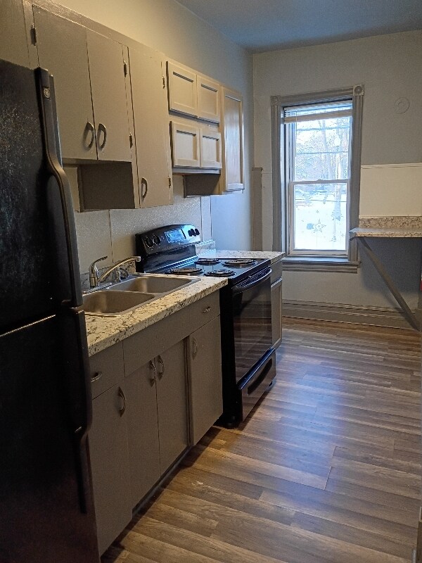 Foto del edificio - 734 Lehman St