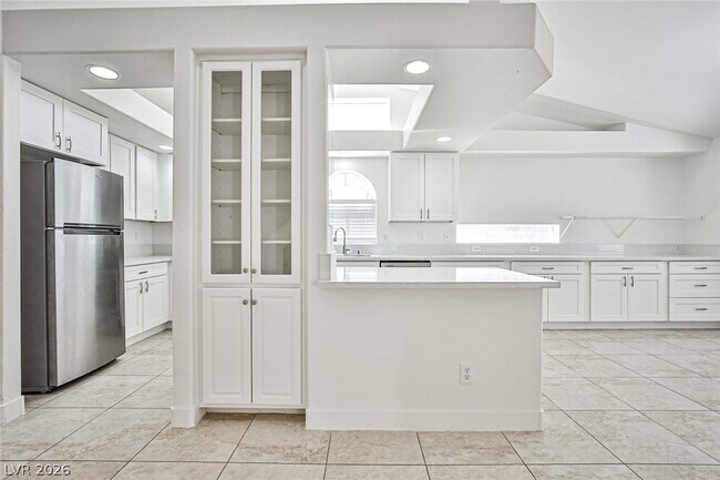 Foto del edificio - 9692 Cathedral Stairs Ct
