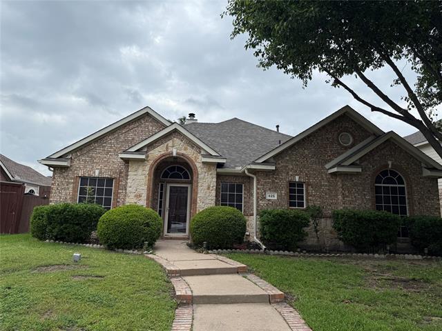 Primary Photo - 825 Soapberry Dr