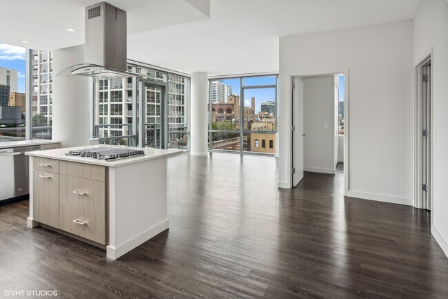 Foto del edificio - 640 N Wells St
