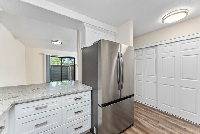 Building Photo - 2 Bedroom 2 Bathroom Condo in Citrus Heights