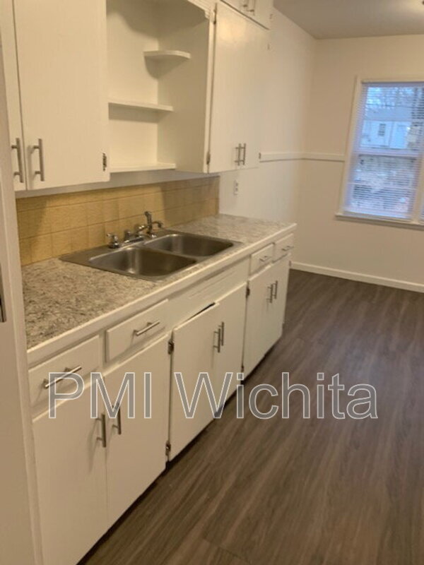 Foto del edificio - 2328 S Broadview St