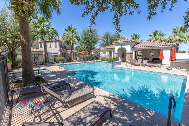 Foto del edificio - 3738 E Dogwood Dr