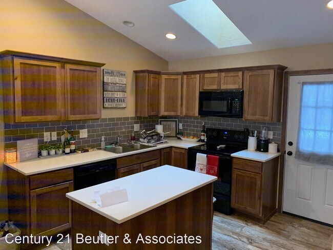 Building Photo - 520-522 Gary Ln