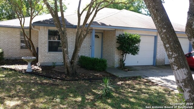 Building Photo - 123 Oak Grove Dr