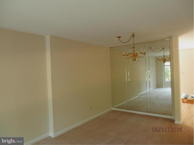 Building Photo - 8066 Morning Meadow Ct