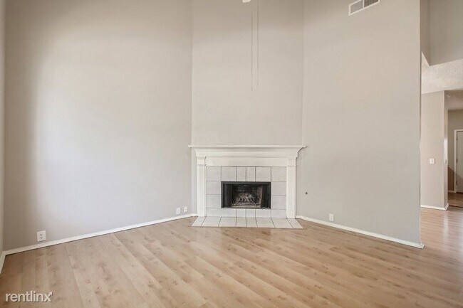 Foto del edificio - 3 br, 2.5 bath House - 10317 Burgundy Driv...
