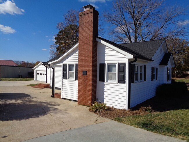 Kernersville Location-2 Bedroom House - Kernersville Location-2 Bedroom House