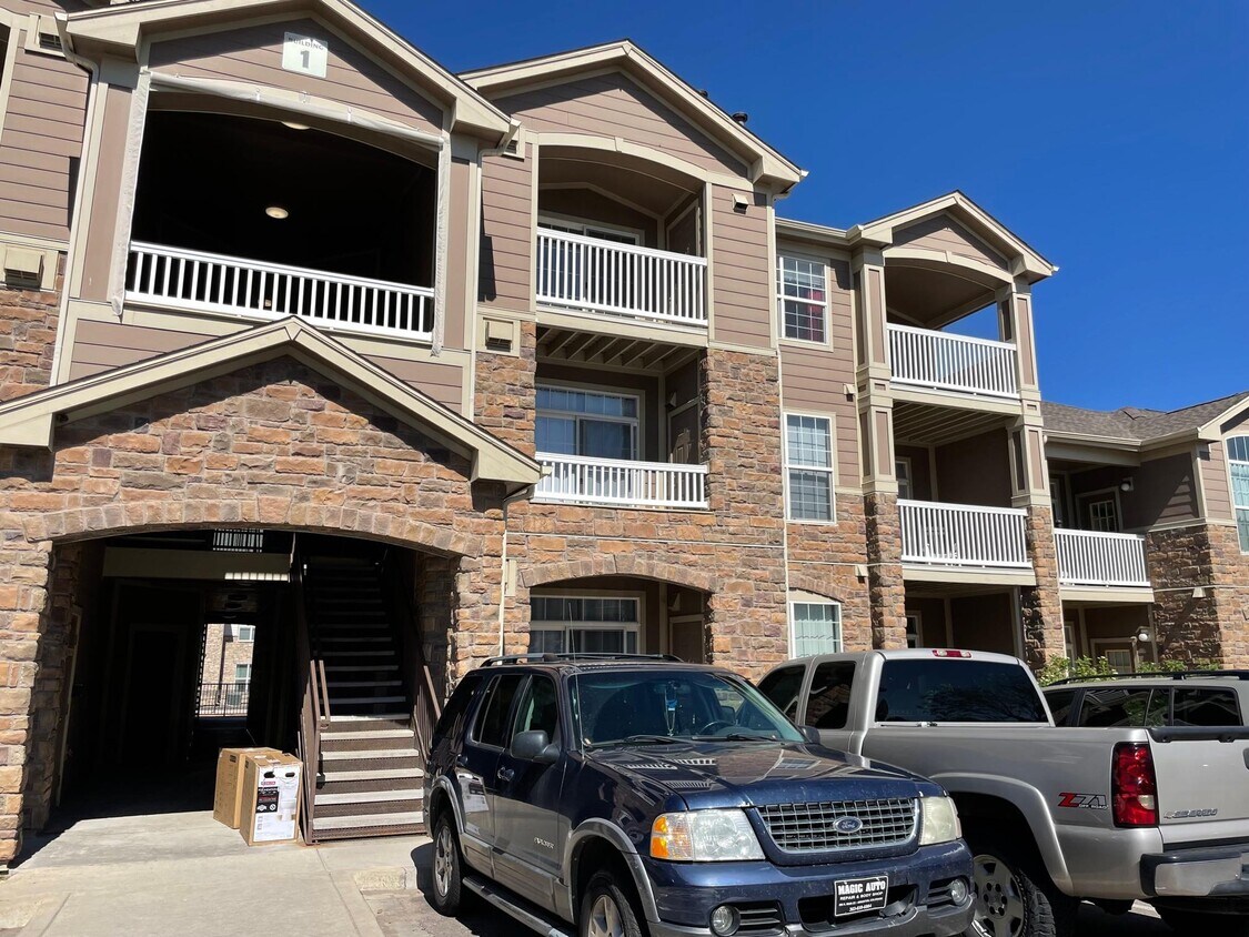 7440 S Blackhawk St Unit 1304, Englewood, CO 80112 Condo for Rent in