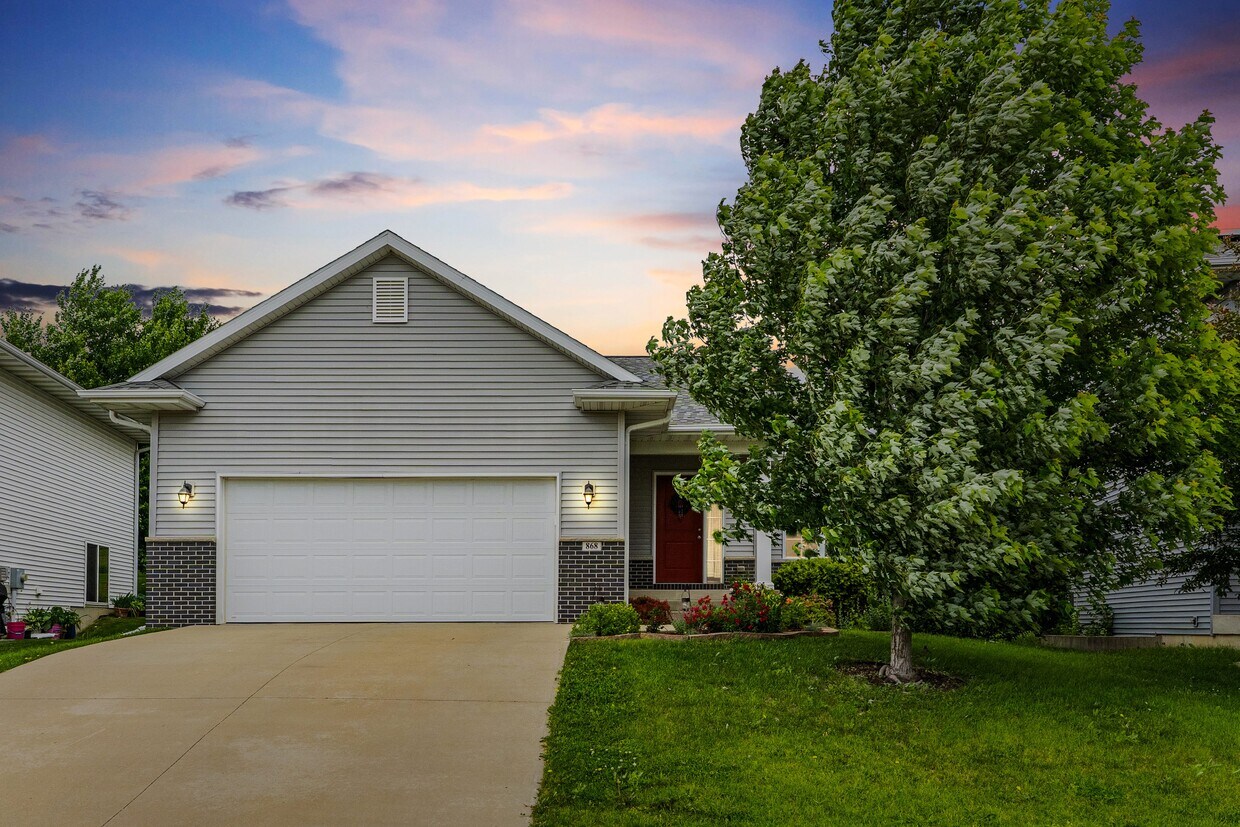 Foto principal - 868 McCollister Ct
