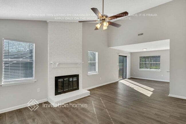 Building Photo - 6530 Touchwood Dr
