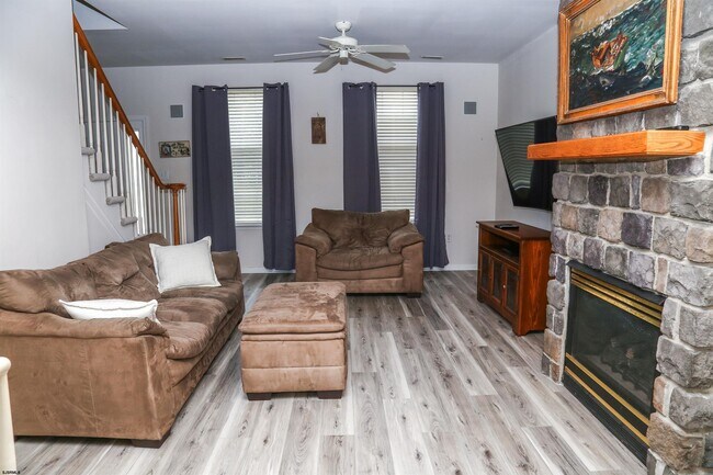 Foto del edificio - 1336 Vardon Rd