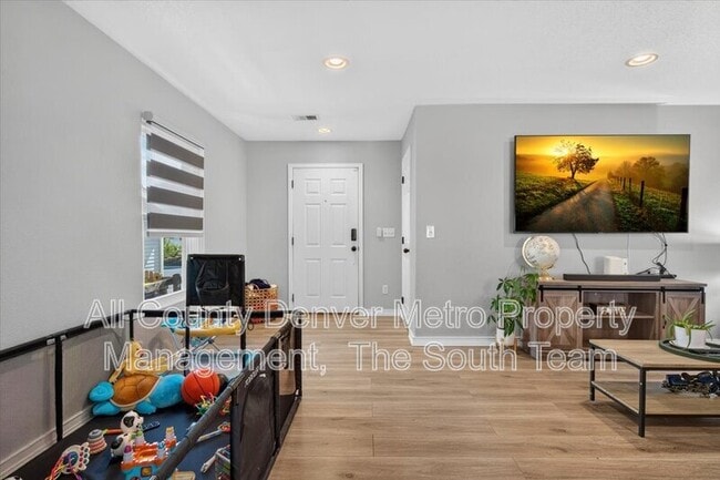 Foto del edificio - 9727 Marmot Ridge Cir