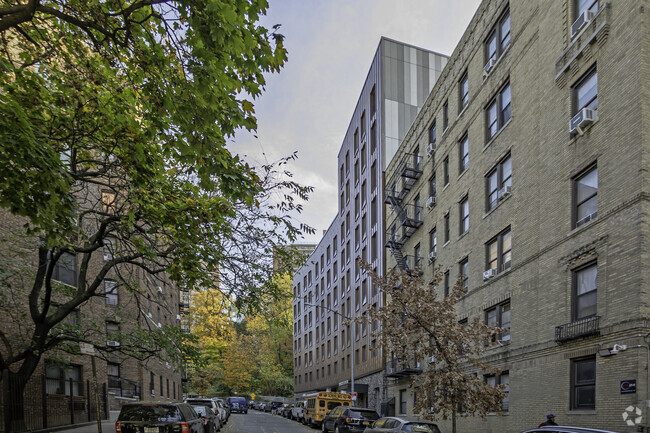 Foto del edificio - 37 Hillside Ave