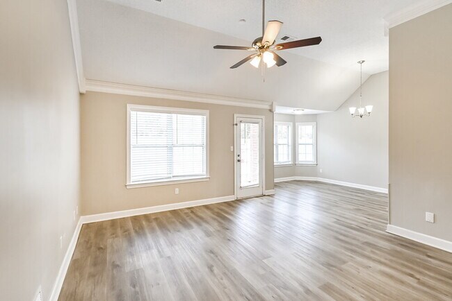 Building Photo - 838 Clearview Cove