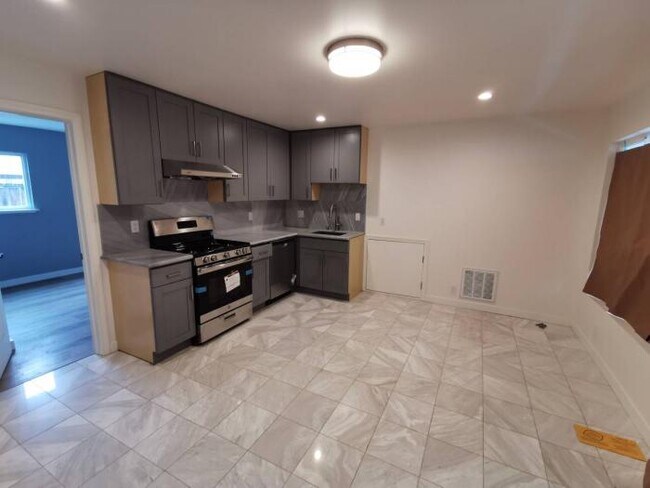 Building Photo - 2 bedroom in Castro Valley CA 94546