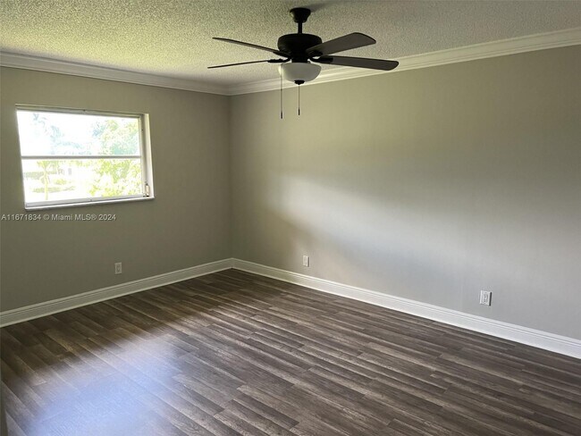 Foto del edificio - 22735 SW 66th Ave