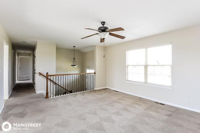 Building Photo - 1019 Rockville Terrace, Louisburg, KS 66053
