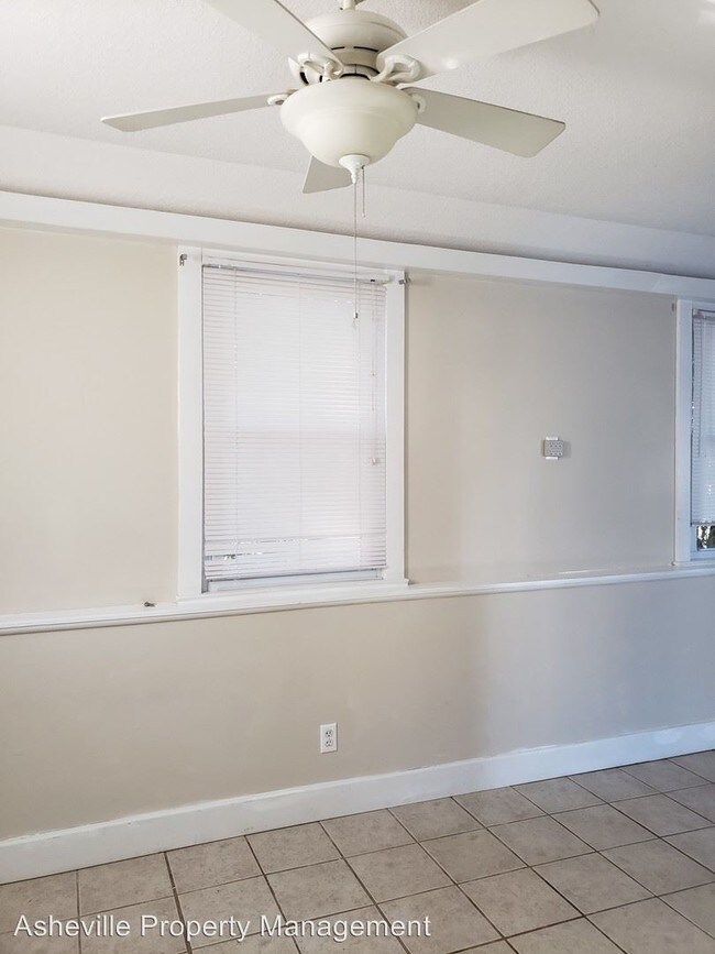 Building Photo - Studio, 1 bath House - 27 A Turnabout Lane