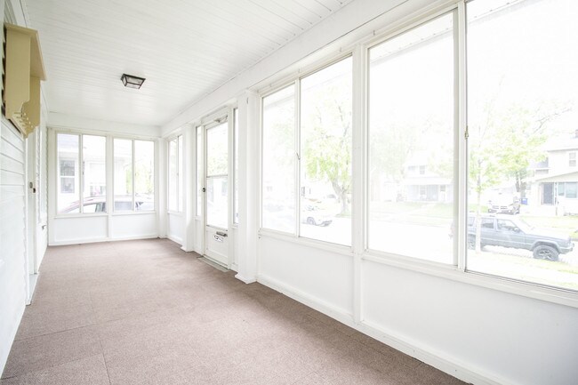 Foto del edificio - 726 Ogden Ave