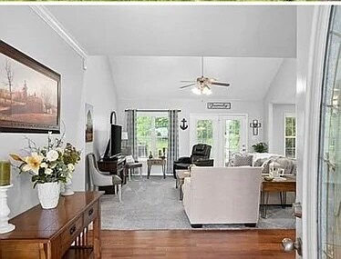 Foto del edificio - 2825 Brewster Dr