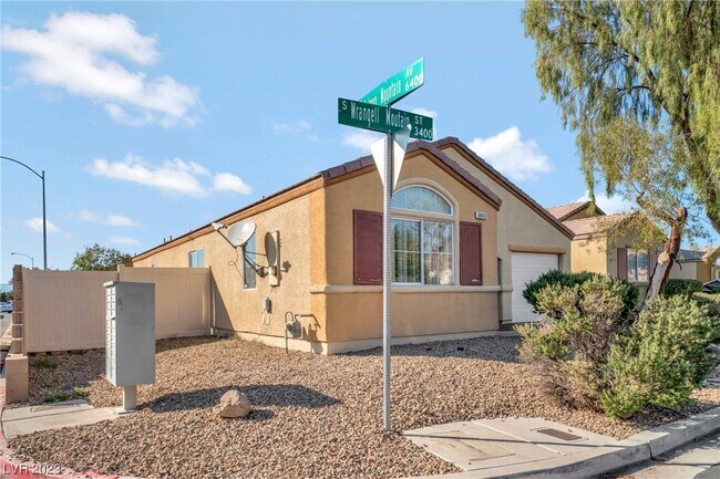 Foto del edificio - 3443 Wrangell Mountain St