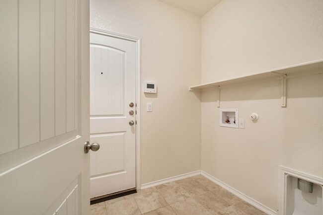 Building Photo - Pfabulous 3 Bedroom, 2.5 Bath, 2-Story Home In Pflugerville