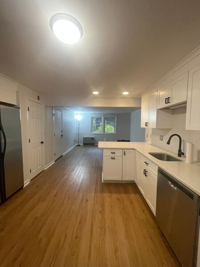 Foto del edificio - Downtown Kittery- close to the Shipyard