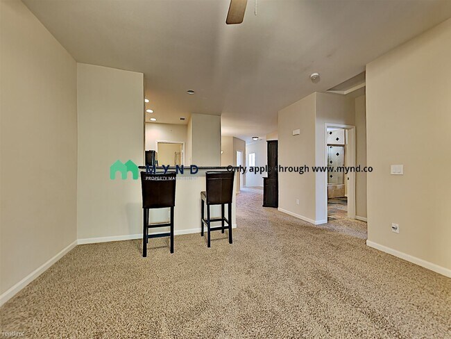 Building Photo - 900 S Meadows Pkwy