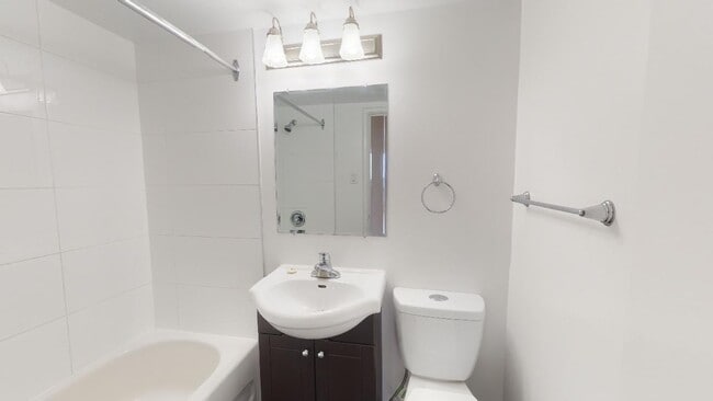 Building Photo - Trent & Kingsley