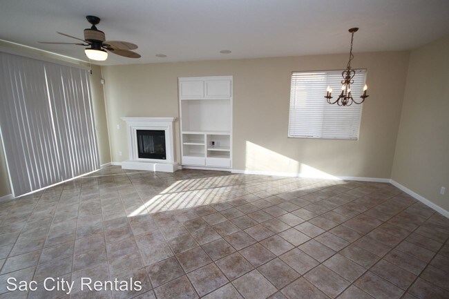 Building Photo - 10132 Blossom Ridge Dr