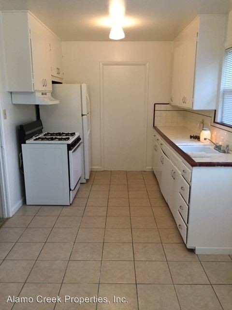 Building Photo - 1 br, 1 bath House - 1140 Broadway Street