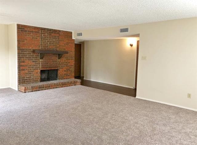 Building Photo - 721 Mockingbird Dr