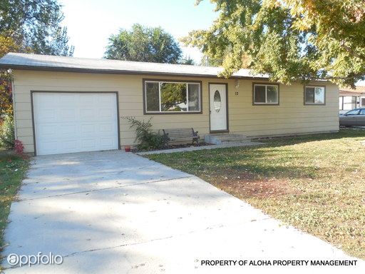 Building Photo - 12 Villa Dr