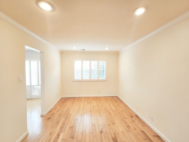 Foto del edificio - Updated 4 bedroom home