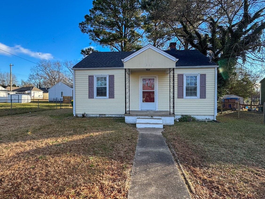 Primary Photo - 305 Stonewall Ave