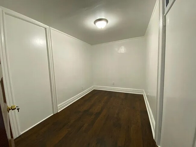 Foto del edificio - 362 E 198th St