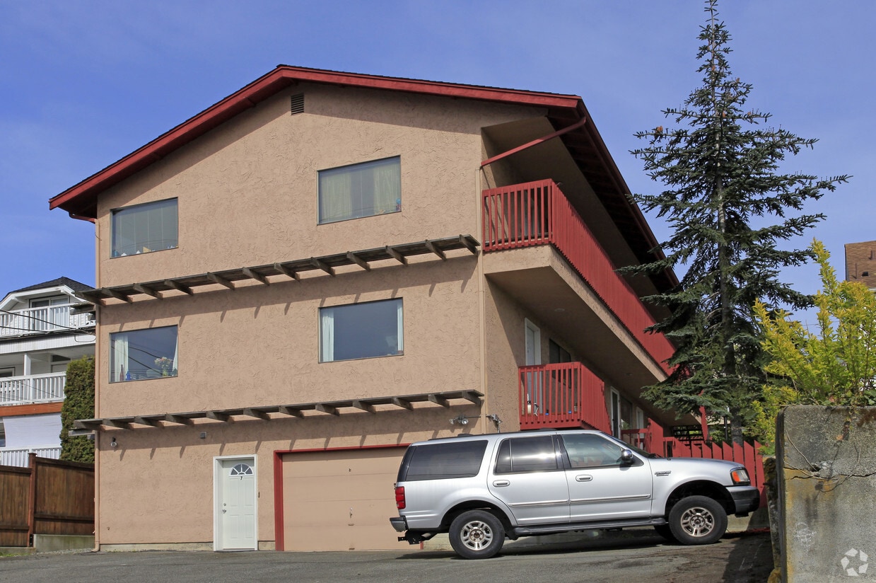 2408 Grand Ave, Everett, WA 98201 Apartments in Everett, WA