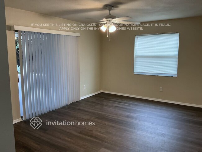 Foto del edificio - 4540 71st Ave N