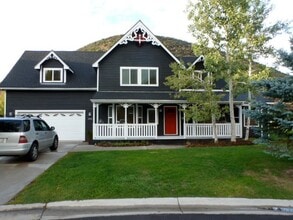 Building Photo - 2915 Cochise Ct